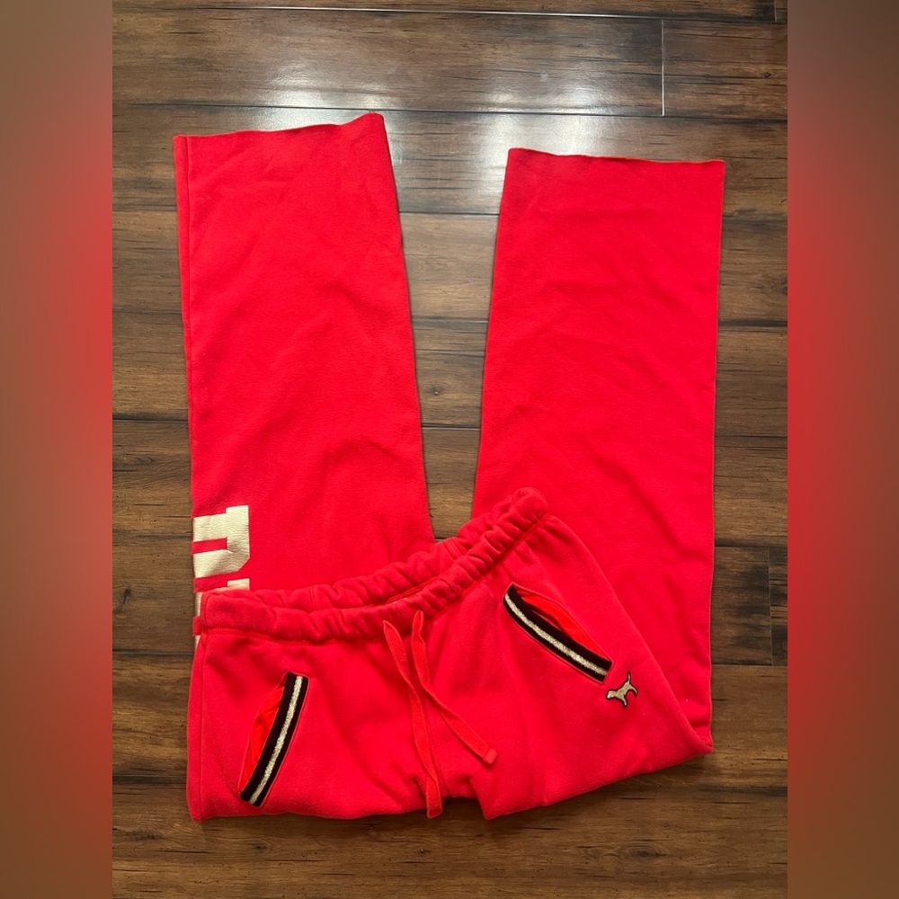 PINK VICTORIAS SECRET LOUNGE PANTS